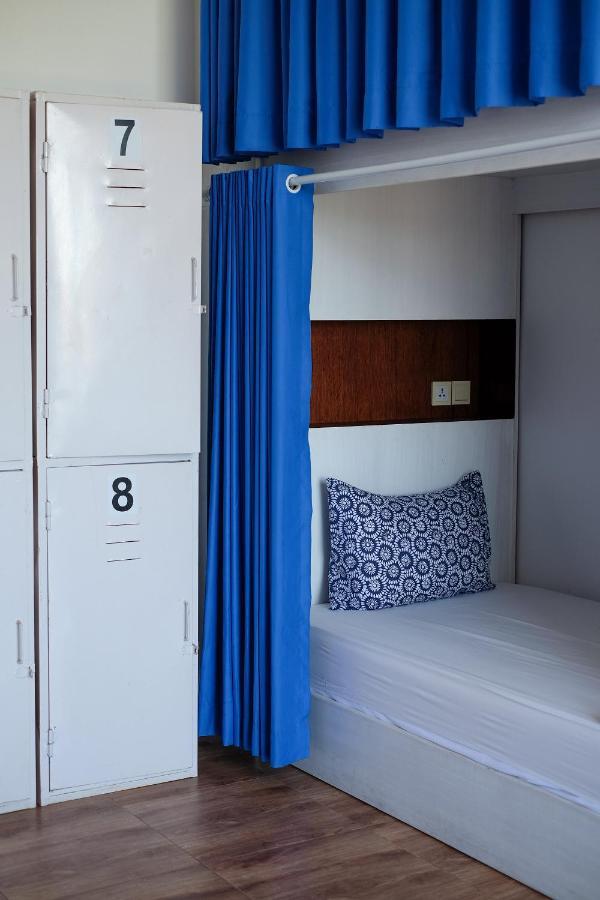 Dip & Doze Living Hostel Canggu Εξωτερικό φωτογραφία