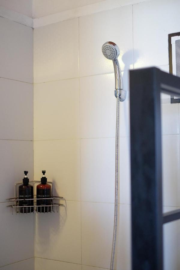 Dip & Doze Living Hostel Canggu Εξωτερικό φωτογραφία